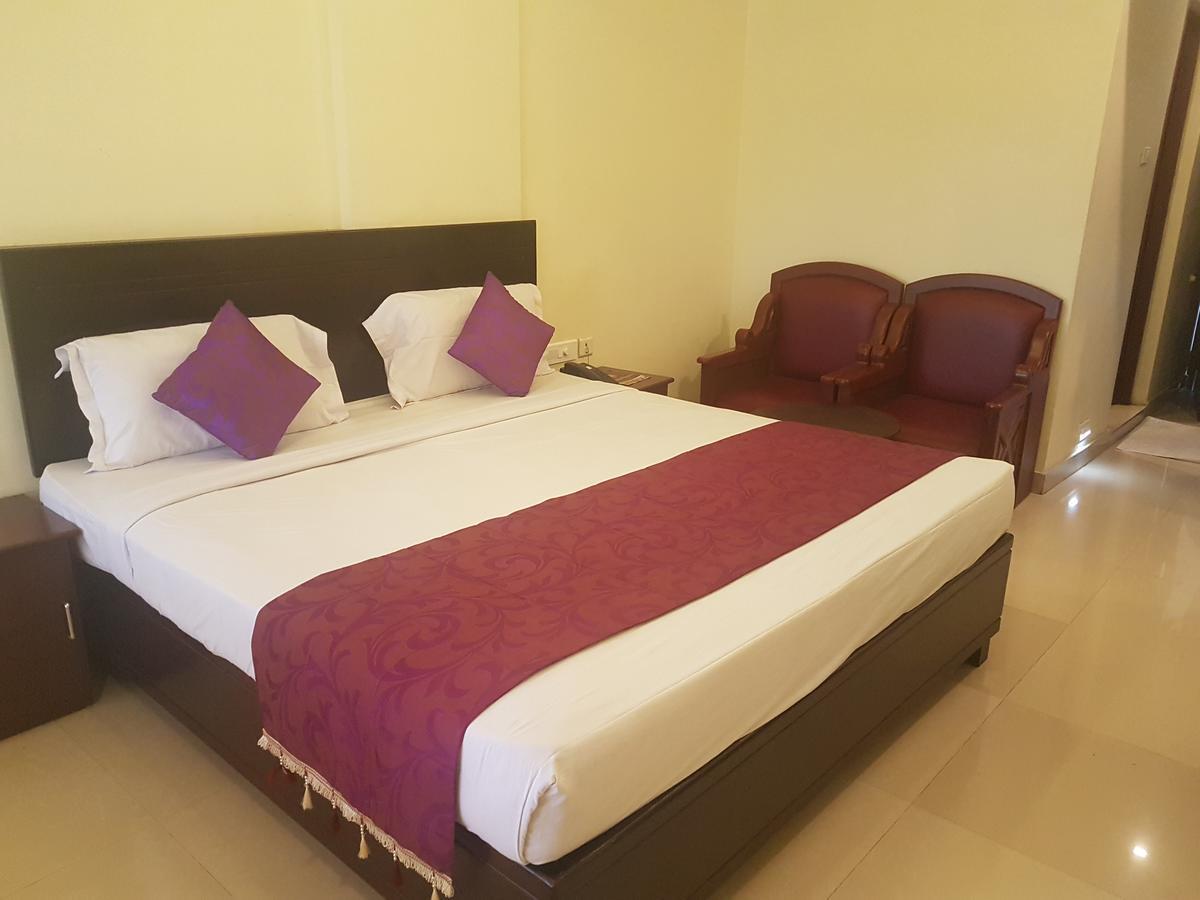 Hotel Pearl Residency Thrissur 外观 照片