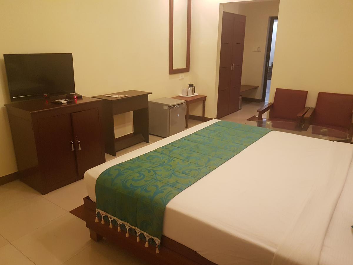 Hotel Pearl Residency Thrissur 外观 照片