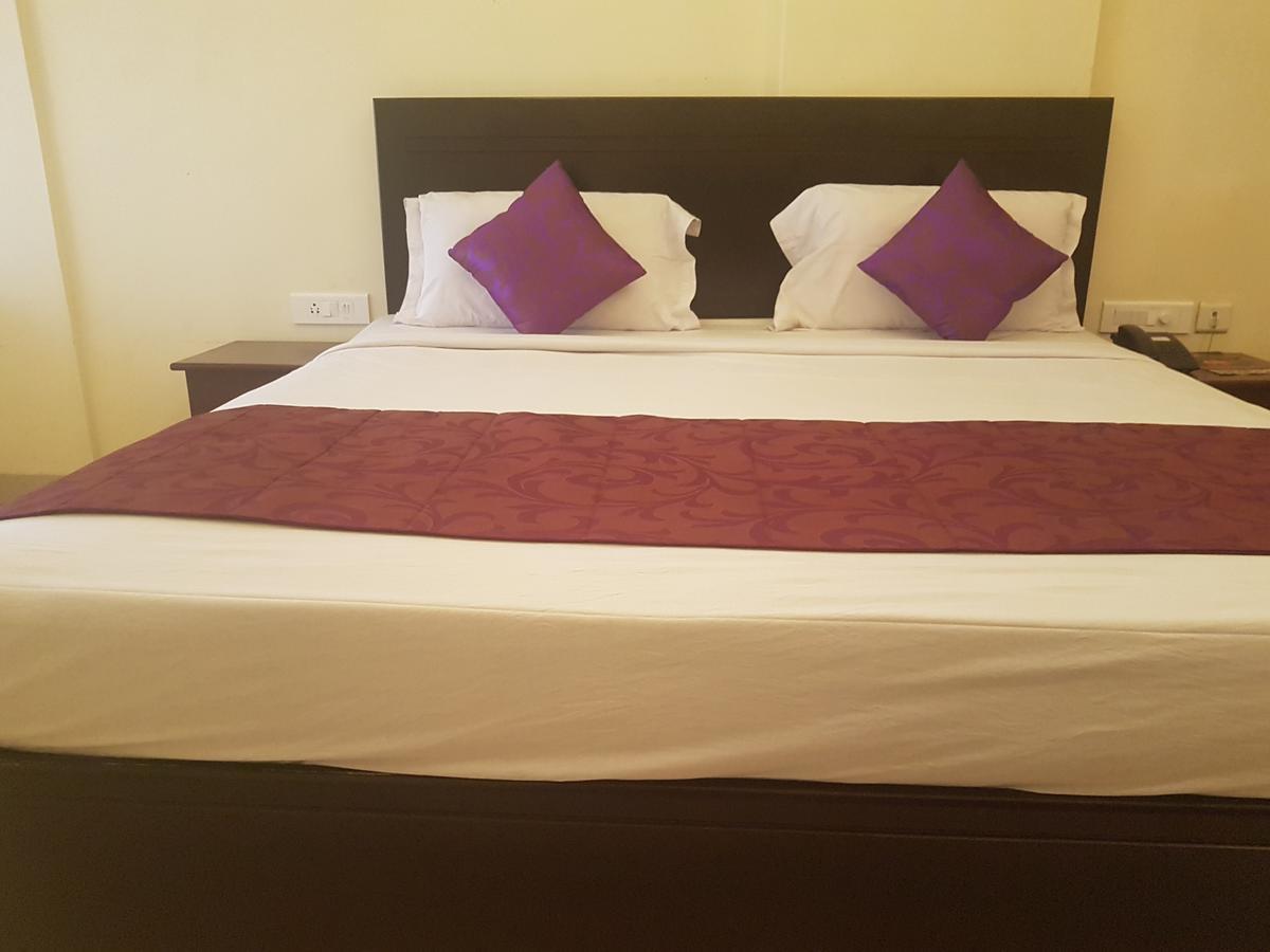 Hotel Pearl Residency Thrissur 外观 照片